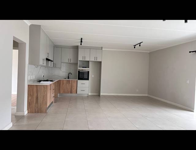 3 BEDROOM APARTMENT TO LET IN SANDOWN